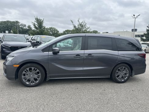 Certified 2026 Honda Odyssey Touring image 6