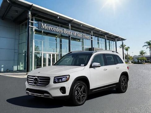 New 2026 Mercedes-Benz GLB 250 4MATIC image 1