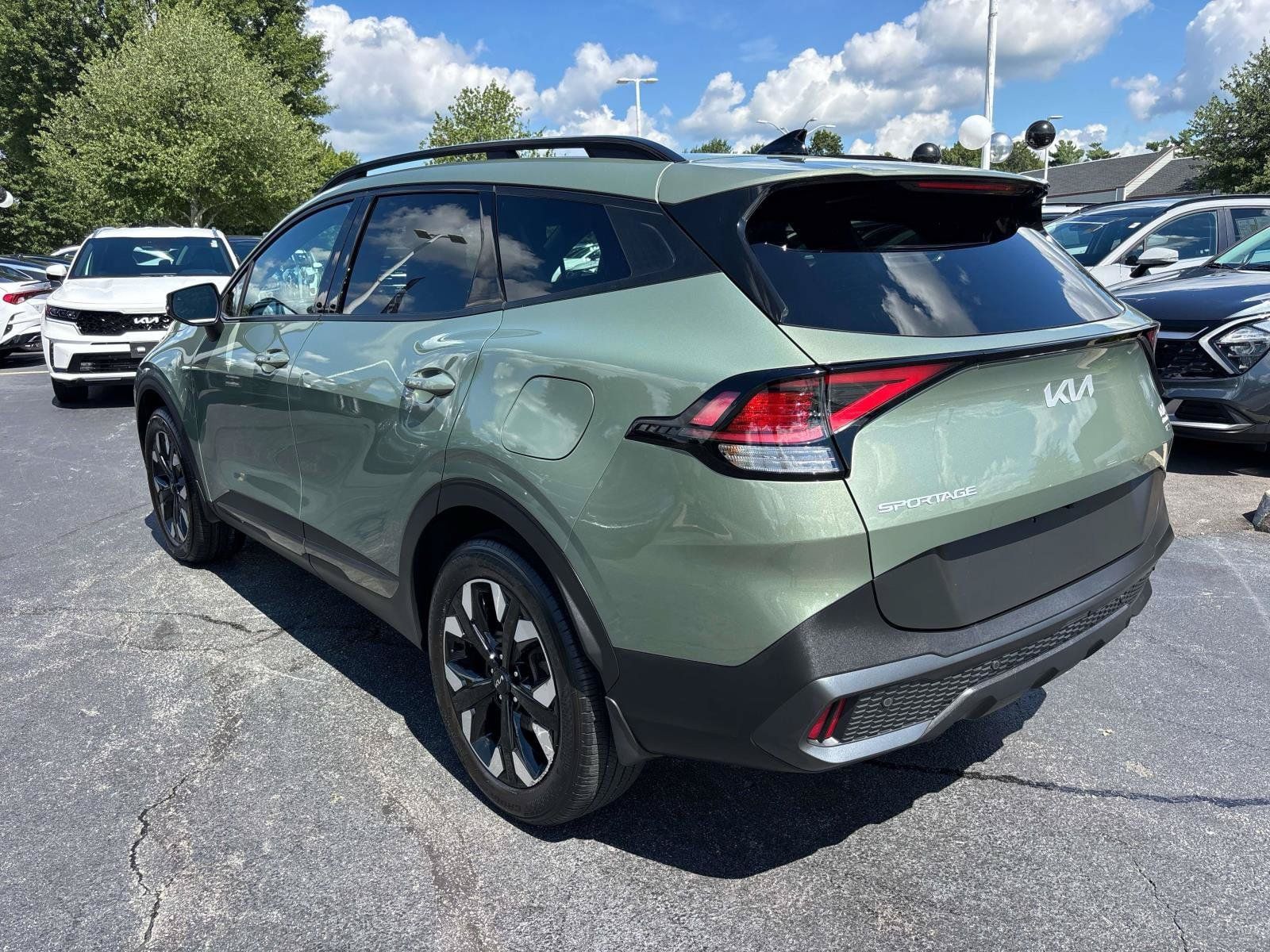 Used 2024 Kia Sportage X-Line w/ X-Line Premium Package AWD/4WD image 3