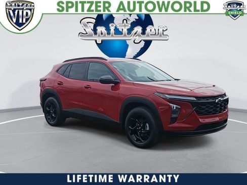 New 2026 Chevrolet Trax LT w/ Driver Confidence Package image 2