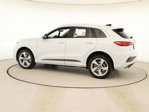 New 2025 Audi Q5 Premium Plus image 3