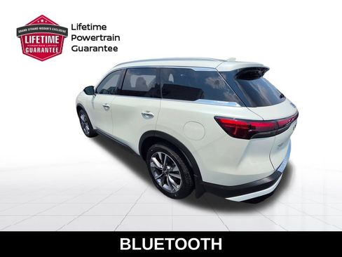 Used 2023 INFINITI QX60 Luxe w/ Performance Audio Package FWD image 3