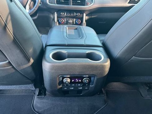 Used 2021 Chevrolet Tahoe Z71 w/ Z71 Signature Package AWD/4WD image 17
