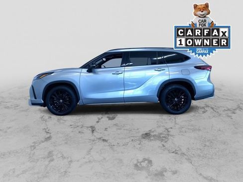 Certified 2025 Toyota Highlander XSE AWD/4WD image 6