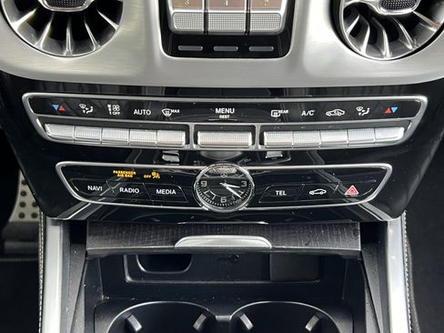 Used 2022 Mercedes-Benz G 550 image 32