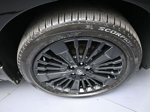 Used 2025 Hyundai Santa Fe Calligraphy AWD/4WD image 13