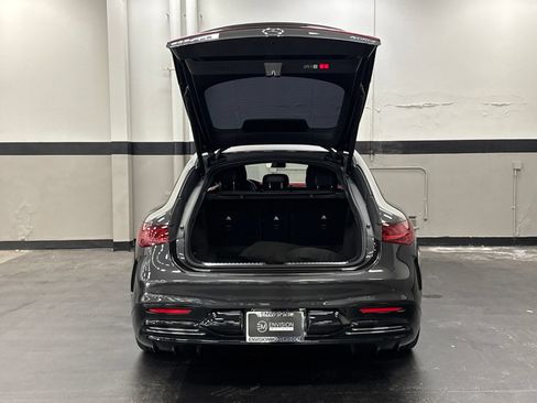 Used 2023 Mercedes-Benz EQS 580 4MATIC Sedan image 19