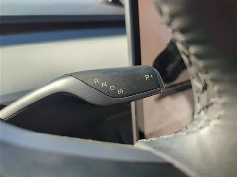 Used 2025 Tesla Model Y Performance AWD/4WD image 10