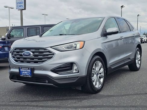 Used 2022 Ford Edge Titanium AWD/4WD image 3