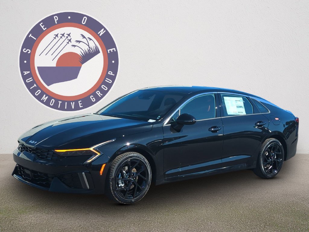 New 2027 Kia K5 GT-Line image 2