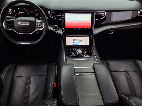 Used 2023 Jeep Grand Wagoneer Series II image 18