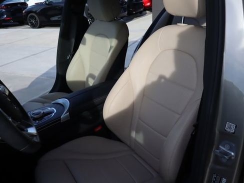 Used 2021 Mercedes-Benz C 300 Sedan image 10