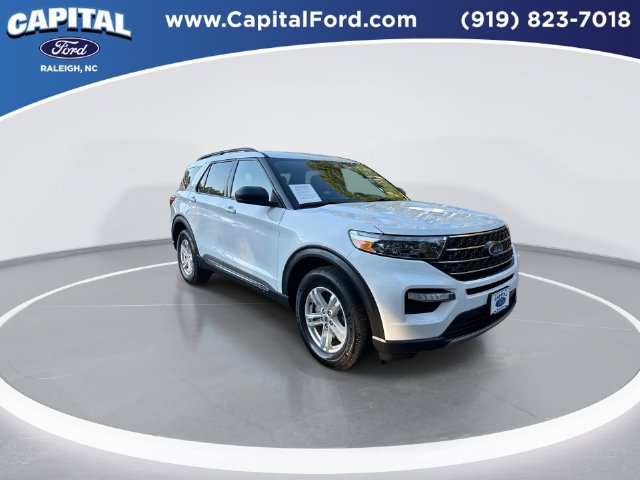 Used 2020 Ford Explorer XLT w/ Equipment Group 202A AWD/4WD image 2