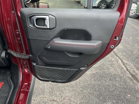 Used 2021 Jeep Gladiator Rubicon image 19