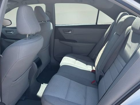 Used 2016 Toyota Camry LE FWD image 17