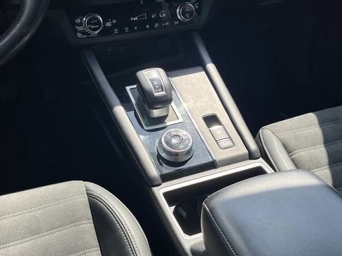 Used 2022 Mitsubishi Outlander SE AWD/4WD image 17