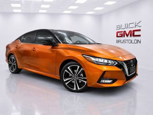 Used 2021 Nissan Sentra SR FWD image 1