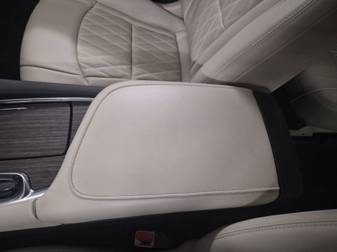 Used 2024 Buick Enclave Avenir w/ Avenir Technology Package image 36