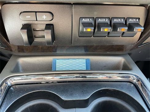 Used 2016 Ford F350 Platinum w/ FX4 Off-Road Package image 21