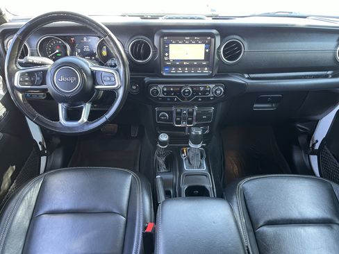 Used 2023 Jeep Wrangler Unlimited Sahara w/ Cold Weather Group AWD/4WD image 23
