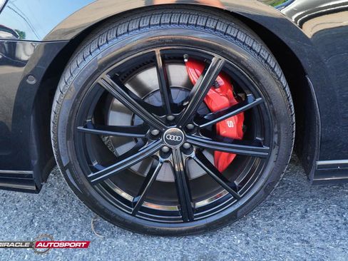 Used 2022 Audi S8 w/ S8 Executive Package AWD/4WD image 12