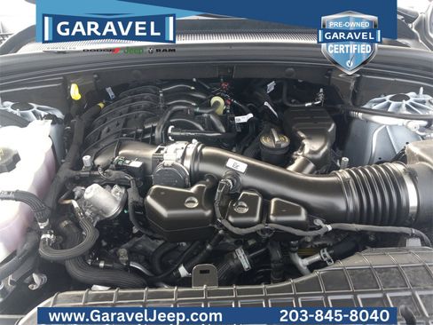 Used 2025 Jeep Grand Cherokee Altitude image 25