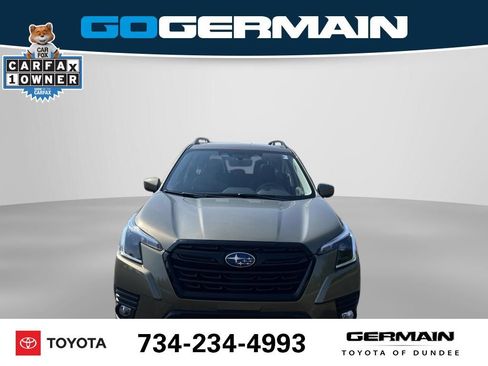 Used 2023 Subaru Forester Premium AWD/4WD image 2