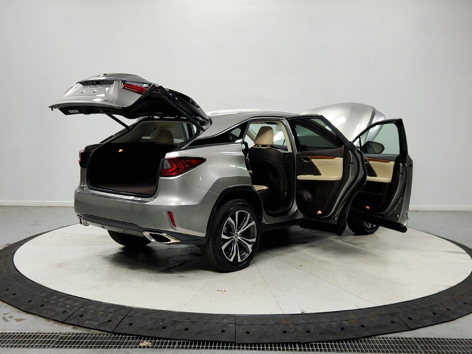Used 2019 Lexus RX 350 FWD image 16