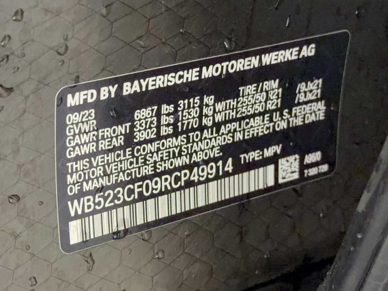 Certified 2024 BMW iX xDrive50 w/ Sport Package AWD/4WD image 31
