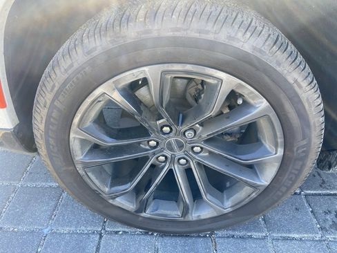 Used 2023 Jeep Grand Wagoneer Series III w/ Rear Seat Video Group 1 image 8