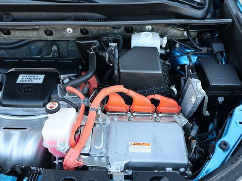 Used 2017 Toyota RAV4 XLE image 41