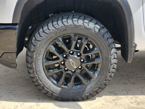 New 2026 Chevrolet Silverado 2500 LT w/ Trail Boss Package AWD/4WD image 18