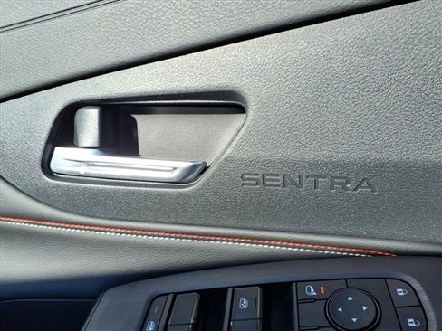 New 2026 Nissan Sentra SR image 17