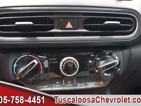 Used 2022 Hyundai Kona SEL FWD image 34