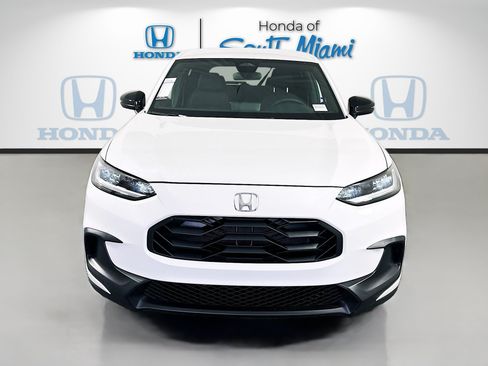 Certified 2026 Honda HR-V Sport image 2