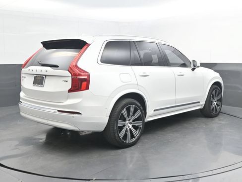 Certified 2025 Volvo XC90 T8 Ultra w/ Protection Package Premier AWD/4WD image 7