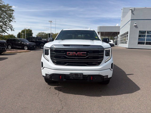 Used 2024 GMC Sierra 1500 AT4 w/ Technology Package AWD/4WD image 3