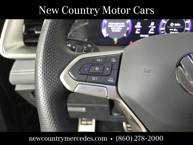 Used 2025 Volkswagen Tiguan SE R-Line AWD/4WD image 21