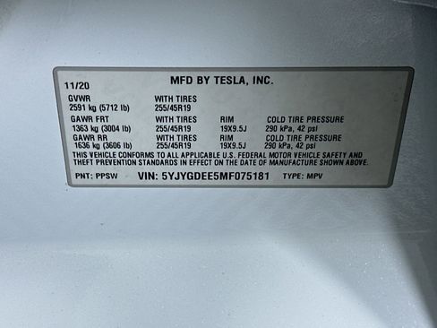 Used 2021 Tesla Model Y Long Range AWD/4WD image 12