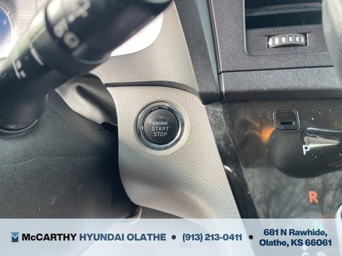 Used 2017 Toyota Sienna XLE image 29