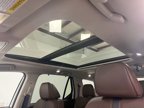 Used 2025 Honda Pilot Elite image 27