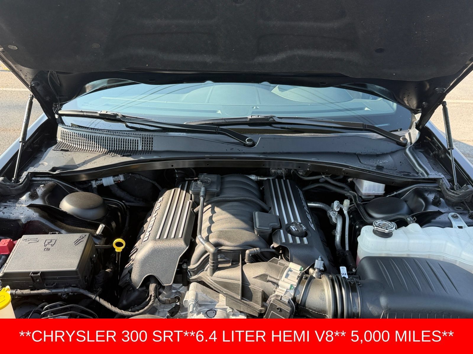 Used 2023 Chrysler 300 C RWD image 3