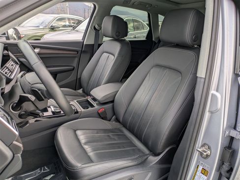 Used 2022 Audi Q5 2.0T Premium w/ Convenience Package image 30