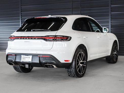 Used 2023 Porsche Macan image 10