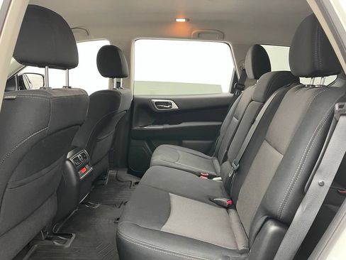Used 2017 Nissan Pathfinder SV AWD/4WD image 36