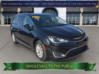 Used 2018 Chrysler Pacifica Touring-L Plus FWD video 1