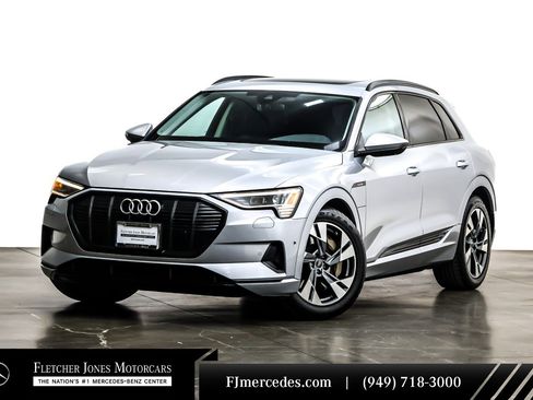 Used 2022 Audi e-tron Premium image 1