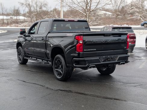 Used 2022 Chevrolet Silverado 1500 LT Trail Boss image 9