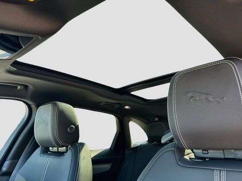 New 2026 Jaguar F-PACE R-Dynamic S AWD/4WD image 27