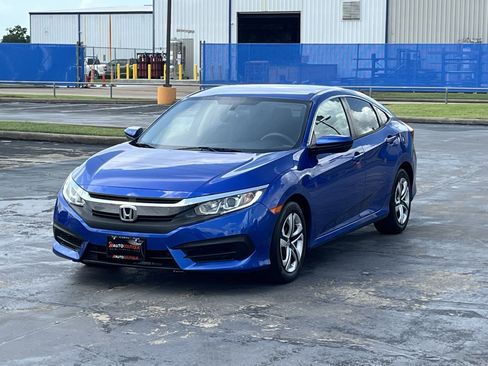 Used 2017 Honda Civic LX image 3